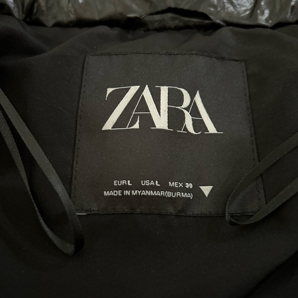 Zara Cropped Black Puffer Jacket Coat with High Neck. Shiny Black. Size Large - Picture 10 of 11